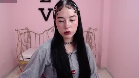 Snapshot of abby_collinss_x chatting on 02-20-26, 01:44 Abby online show from 02-20-26, 01:44