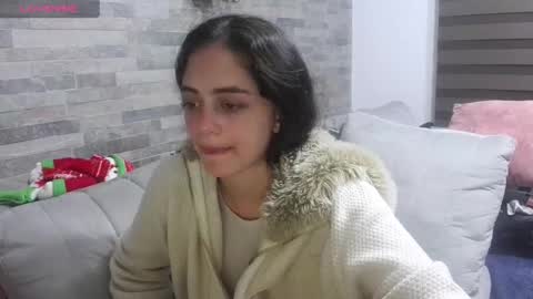 Snapshot of abby_jensen chatting on 12-21-24, 02:41 abby jense online show from 12-21-24, 02:41