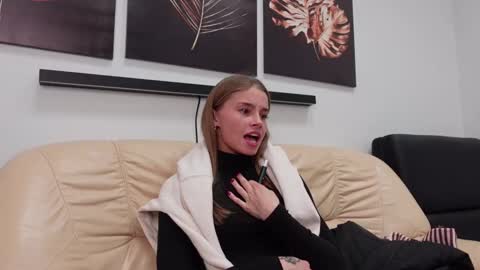 Snapshot of abby_laker chatting on 12-23-24, 12:03 ABBY LAKER online show from 12-23-24, 12:03