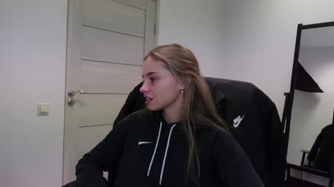 Snapshot of abby_laker chatting on 01-01-25, 08:15 ABBY LAKER online show from 01-01-25, 08:15