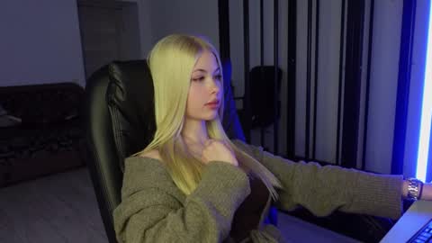 Snapshot of abby_laker chatting on 02-27-25, 12:13 ABBY LAKER online show from 02-27-25, 12:13