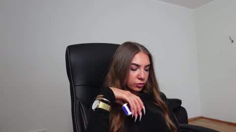 Snapshot of abby_laker chatting on 10-21-25, 01:12 ABBY LAKER online show from 10-21-25, 01:12