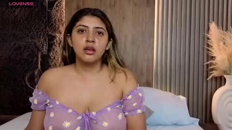 Snapshot of abby_millerr_ chatting on 11-10-25, 12:37 Abbygail online show from 11-10-25, 12:37