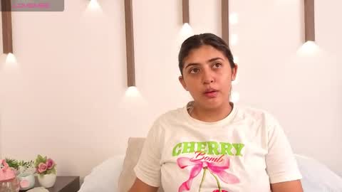 Snapshot of abby_millerr_ chatting on 12-16-25, 12:21 Abbygail online show from 12-16-25, 12:21