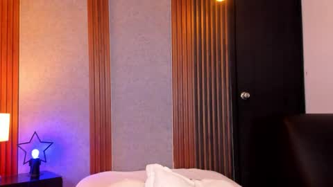 Abby online show from 12-18-25, 08:04