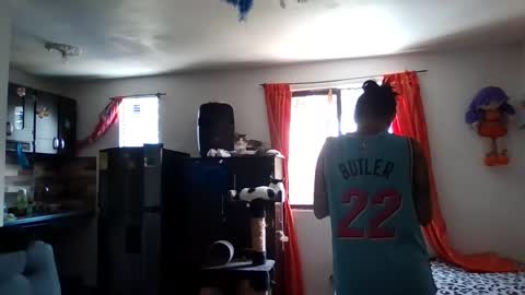 Abby online show from 03-22-26, 05:16