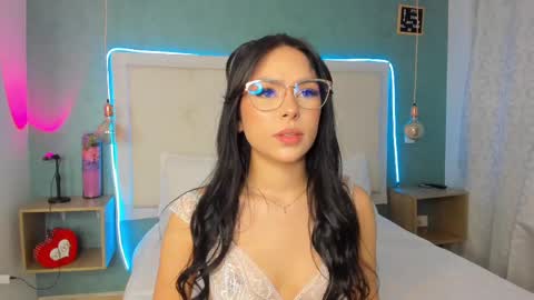 Snapshot of abbydixon1 chatting on 02-21-25, 12:27 Abby Dixon  online show from 02-21-25, 12:27