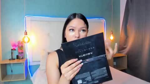 Abby Dixon  online show from 03-09-26, 01:15