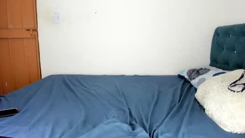 Snapshot of abbyhowlland chatting on 12-28-24, 10:36 sara online show from 12-28-24, 10:36