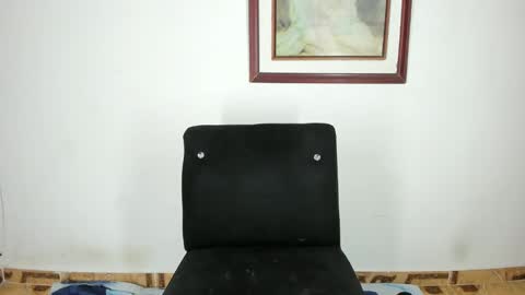 Snapshot of abbyhowlland chatting on 02-14-25, 12:51 sara online show from 02-14-25, 12:51