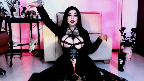 Snapshot of abbypink69 chatting on 12-05-24, 01:47 Abby online show from 12-05-24, 01:47