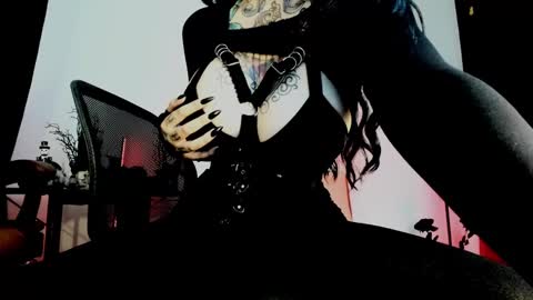 Snapshot of abbypink69 chatting on 02-28-25, 02:09 Abby online show from 02-28-25, 02:09