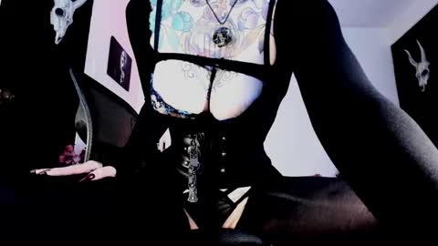 Snapshot of abbypink69 chatting on 10-15-25, 02:55 Abby online show from 10-15-25, 02:55