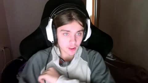 abbysal_blade online show from 12-19-25, 07:48