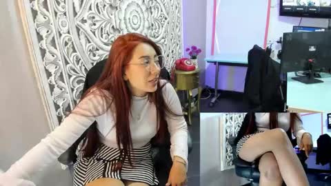 Snapshot of abbystones chatting on 01-24-25, 06:56 Abby Stones online show from 01-24-25, 06:56