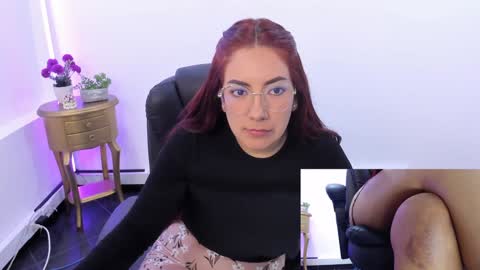 Snapshot of abbystones chatting on 01-28-25, 07:10 Abby Stones online show from 01-28-25, 07:10