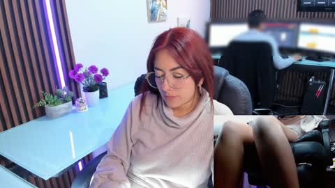 Snapshot of abbystones chatting on 02-04-25, 05:45 Abby Stones online show from 02-04-25, 05:45