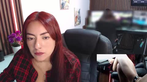 Snapshot of abbystones chatting on 02-11-25, 02:57 Abby Stones online show from 02-11-25, 02:57