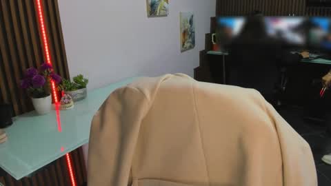 Snapshot of abbystones chatting on 02-12-25, 11:51 Abby Stones online show from 02-12-25, 11:51