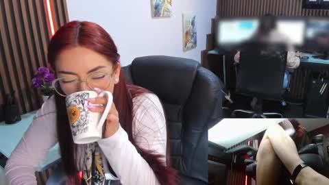 Snapshot of abbystones chatting on 02-13-25, 02:42 Abby Stones online show from 02-13-25, 02:42