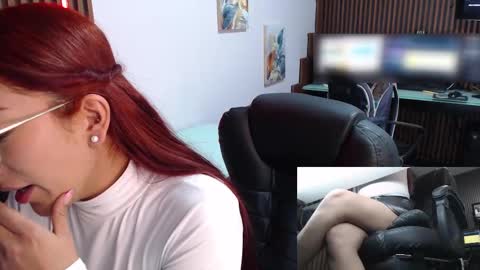 Snapshot of abbystones chatting on 02-13-25, 05:44 Abby Stones online show from 02-13-25, 05:44