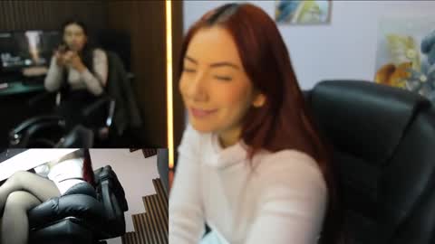 Snapshot of abbystones chatting on 03-11-25, 11:33 Abby Stones online show from 03-11-25, 11:33