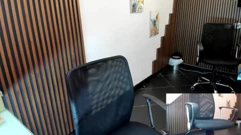 Snapshot of abbystones chatting on 09-16-25, 10:27 Abby Stones online show from 09-16-25, 10:27