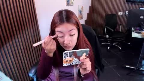 Snapshot of abbystones chatting on 11-07-25, 11:10 Abby Stones online show from 11-07-25, 11:10