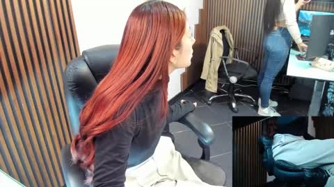 Snapshot of abbystones chatting on 11-20-25, 11:10 Abby Stones online show from 11-20-25, 11:10