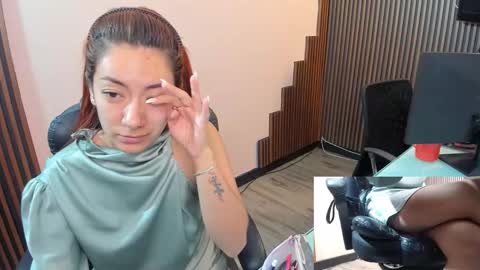 Snapshot of abbystones chatting on 12-05-25, 11:08 Abby Stones online show from 12-05-25, 11:08