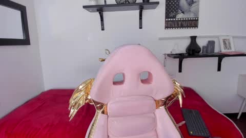 Snapshot of abbywaynee chatting on 01-05-25, 12:10 abby online show from 01-05-25, 12:10