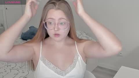 Abby    Stream at Sat  Sun  Mon  Fri online show from 01-10-26, 02:41