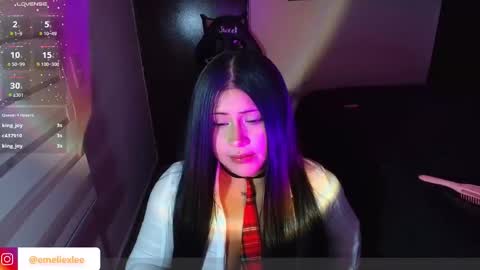 Snapshot of abbyxlee chatting on 10-14-25, 02:45     online show from 10-14-25, 02:45