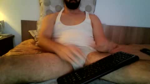 Snapshot of abcx973625 chatting on 10-28-25, 04:09 ask me online show from 10-28-25, 04:09