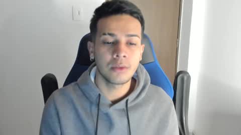 Independence model AbelAsburgo online show from 12-06-24, 04:36