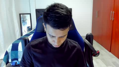 Independence model AbelAsburgo online show from 02-21-25, 03:45