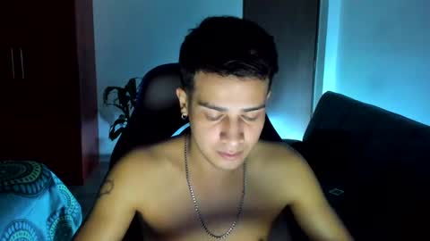 Snapshot of abelasburgo chatting on 11-15-25, 10:23 Independence model AbelAsburgo online show from 11-15-25, 10:23