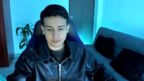 Snapshot of abelasburgo chatting on 11-19-25, 02:44 Independence model AbelAsburgo online show from 11-19-25, 02:44