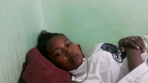 abella677022 online show from 02-15-26, 08:05