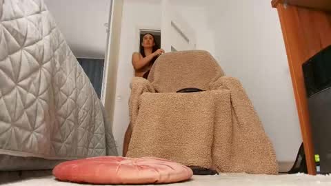 Mermaid online show from 10-30-25, 05:24