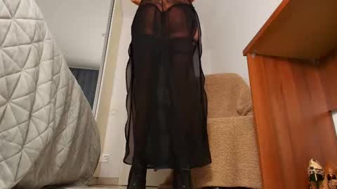 Mermaid online show from 11-20-25, 09:03