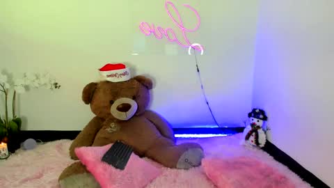  Abella and Kendra  online show from 12-29-24, 08:04