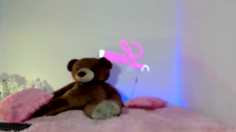  Abella and Kendra  online show from 02-08-25, 08:21