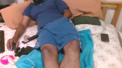 Naked Gentleman online show from 12-11-24, 08:28