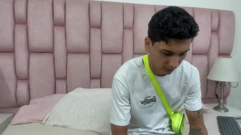 Snapshot of abie_max chatting on 01-15-25, 10:02 abie max online show from 01-15-25, 10:02