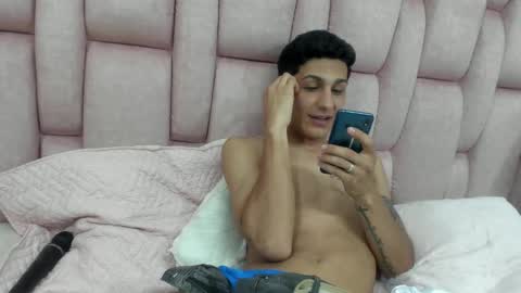 Snapshot of abie_max chatting on 01-16-25, 01:06 abie max online show from 01-16-25, 01:06