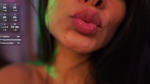 Snapshot of abigail_adamss_ chatting on 01-28-25, 05:54 Abigail online show from 01-28-25, 05:54