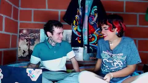 Abigail and Noah online show from 12-23-24, 01:29