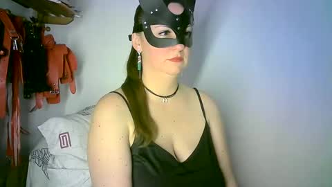 Snapshot of abigailove4u chatting on 02-17-25, 07:21 GoldenFish online show from 02-17-25, 07:21
