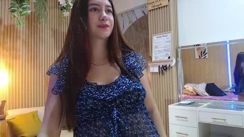 abigailowensss online show from 04-06-26, 06:47